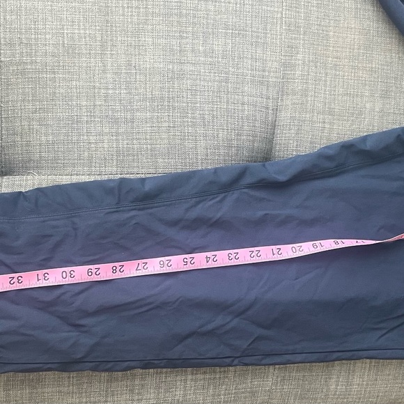 Lululemon M blue lined jogger pants sweatpants zippered pockets EUC - Picture 11 of 12